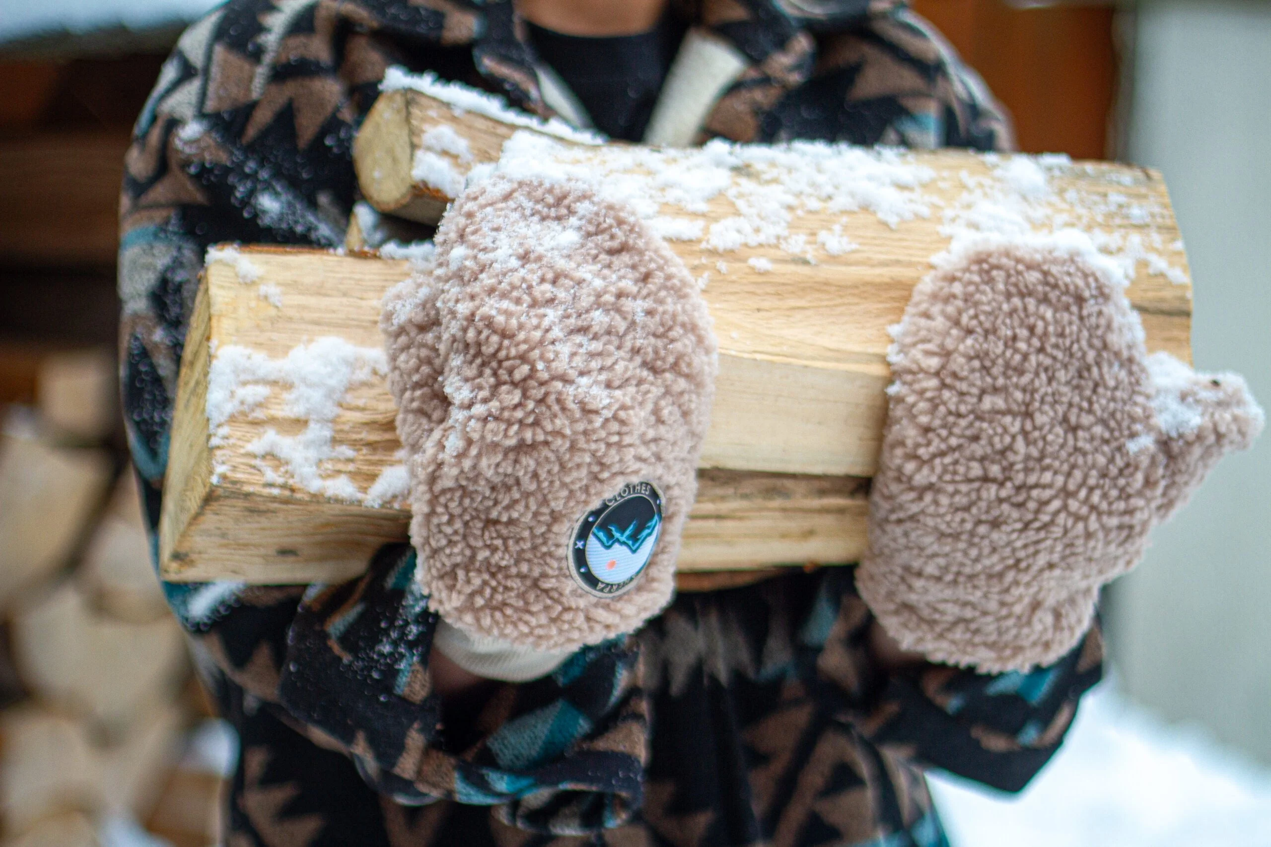 SHERPA MITTENS Beige