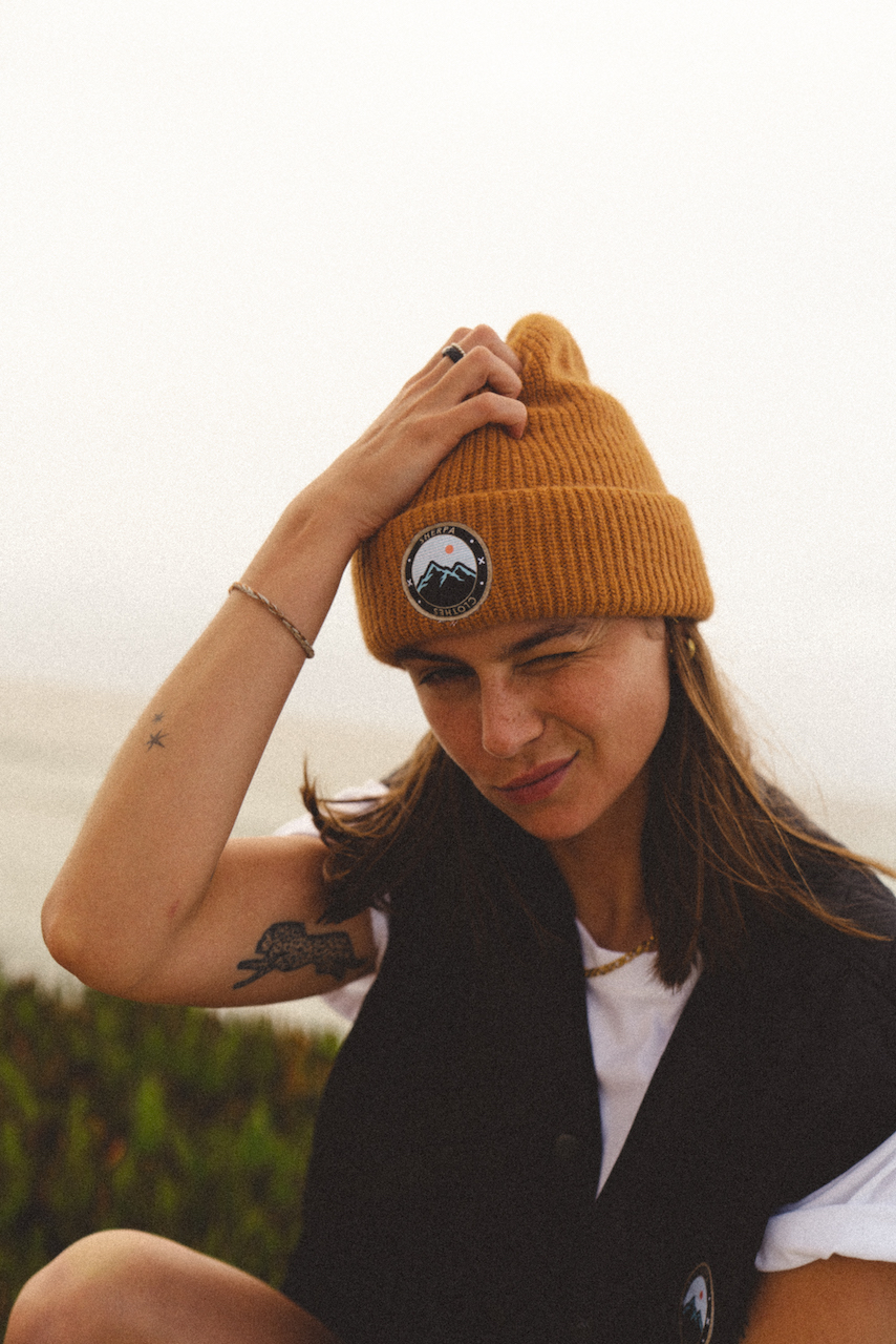 SHERPA FLUFFY beanie MUSTARD