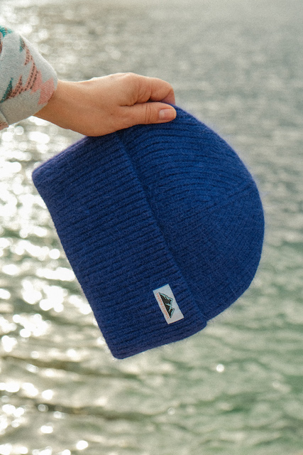 FLUFFY beanie  DARK VIOLET