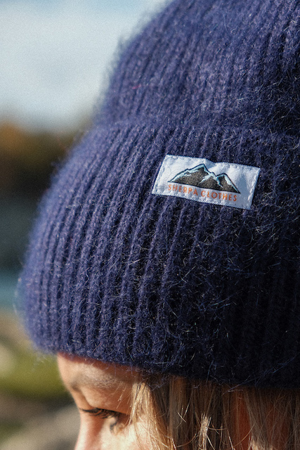 DSCF9818 FLUFFY beanie DARK NAVY